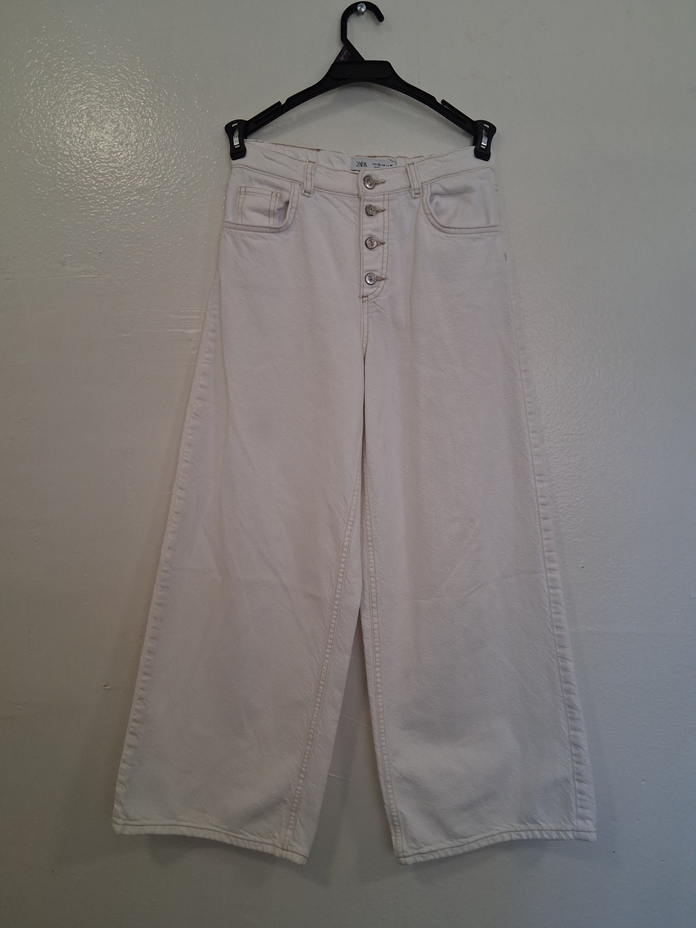 Zara White Wide-Leg Button-Fly Jeans